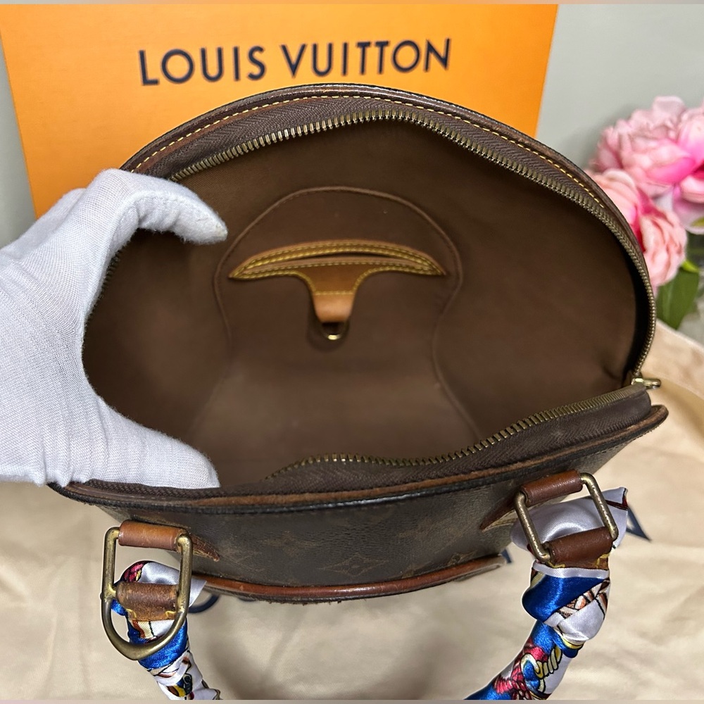 Authentic Louis Vuitton Eclipse Monogram - image 7
